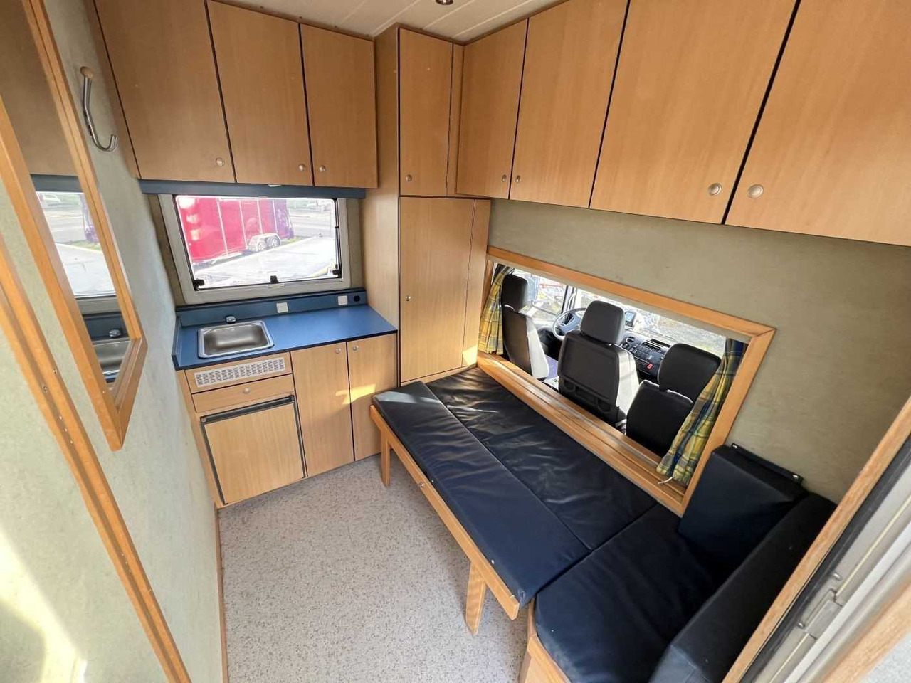 Φορτηγό μεταφοράς αλόγων MERCEDES-BENZ Atego 918 LKW: φωτογραφία 20