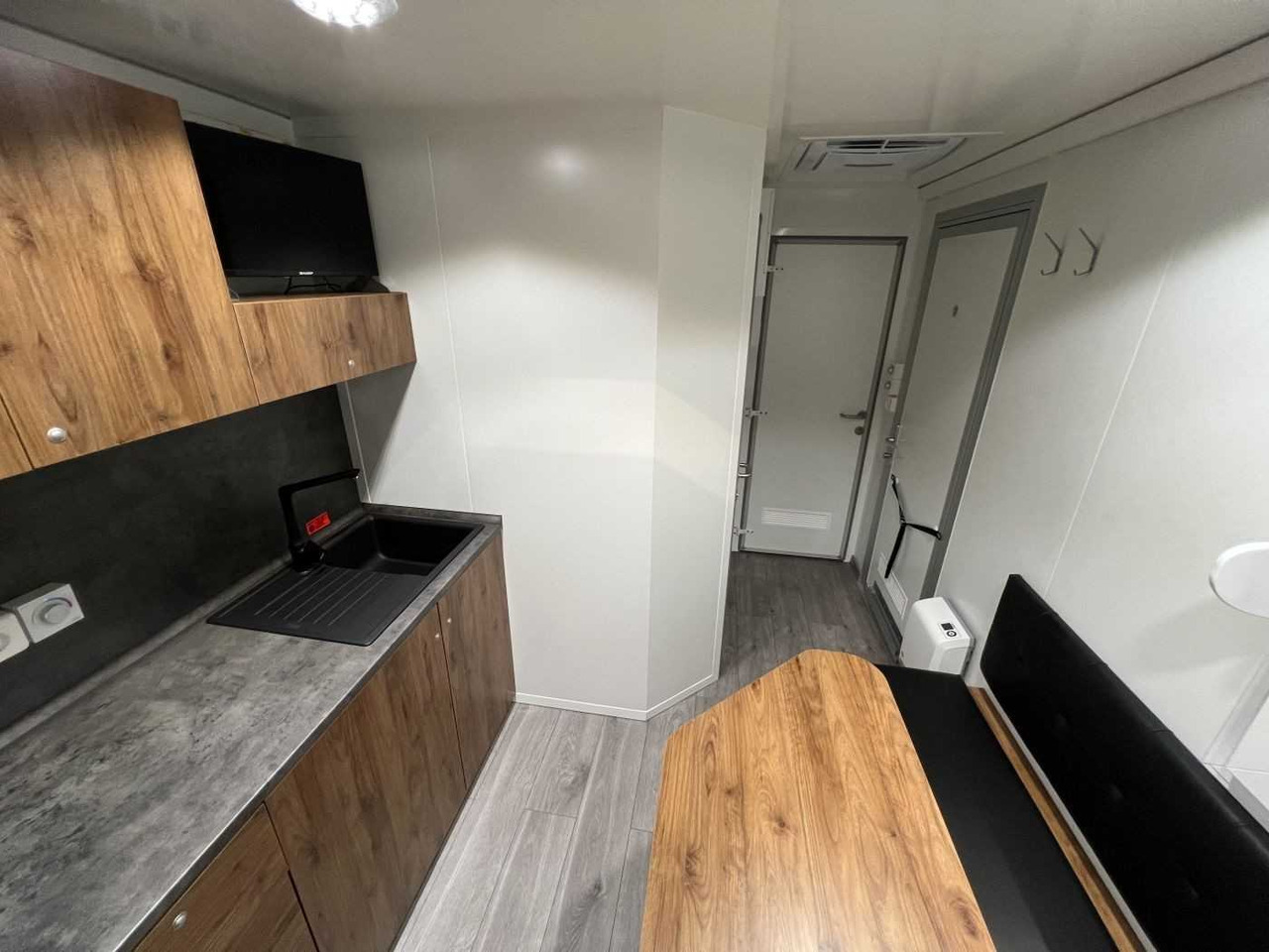 Νέα Σπίτι εμπορευματοκιβωτία, Τρέιλερ ROSEMEIER VE MOBI 7344-SP-5 Mannschaftswagen: φωτογραφία 11 Νέα Σπίτι εμπορευματοκιβωτία, Τρέιλερ ROSEMEIER VE MOBI 7344-SP-5 Mannschaftswagen: φωτογραφία 11