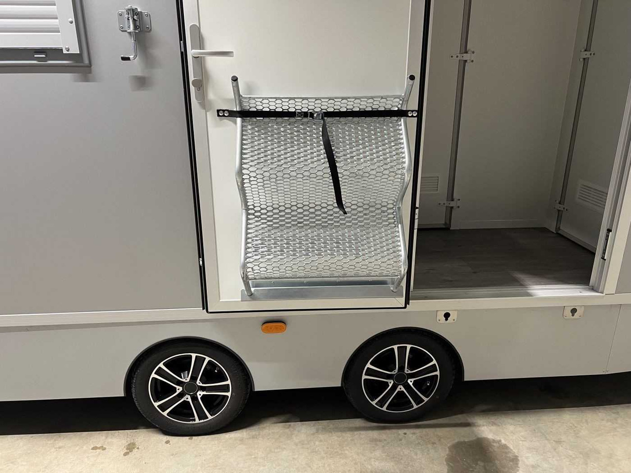 Νέα Σπίτι εμπορευματοκιβωτία, Τρέιλερ ROSEMEIER VE MOBI 7344-SP-5 Mannschaftswagen: φωτογραφία 27 Νέα Σπίτι εμπορευματοκιβωτία, Τρέιλερ ROSEMEIER VE MOBI 7344-SP-5 Mannschaftswagen: φωτογραφία 27