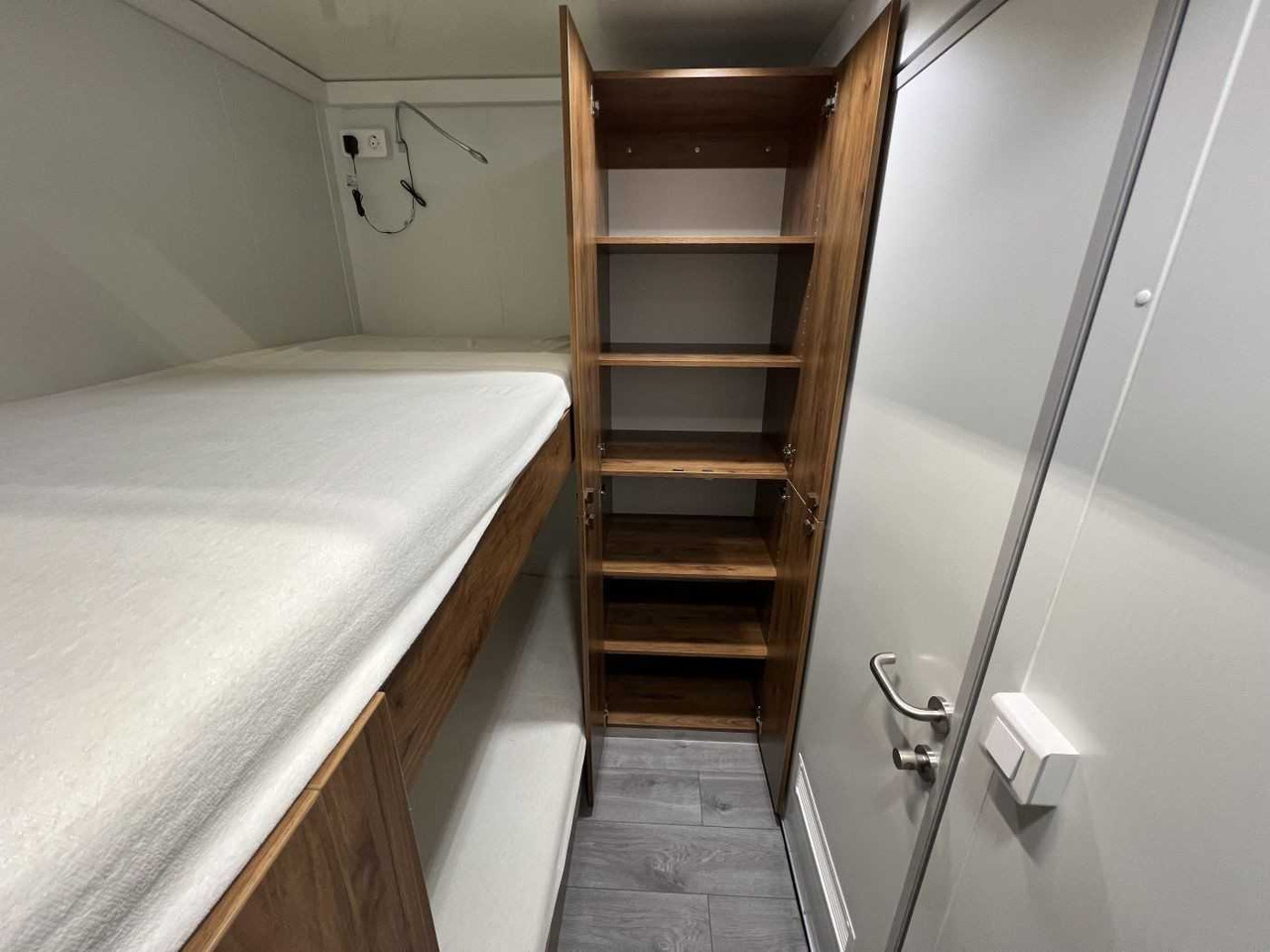 Νέα Σπίτι εμπορευματοκιβωτία, Τρέιλερ ROSEMEIER VE MOBI 7344-SP-5 Mannschaftswagen: φωτογραφία 18 Νέα Σπίτι εμπορευματοκιβωτία, Τρέιλερ ROSEMEIER VE MOBI 7344-SP-5 Mannschaftswagen: φωτογραφία 18