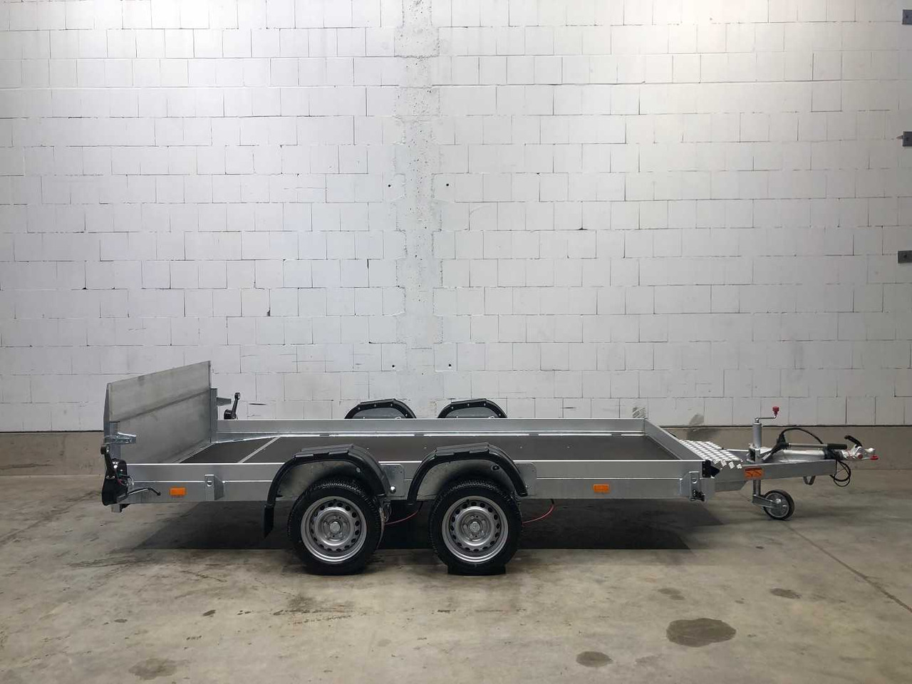 VEZEKO Husky FB 35.35 E-Pumpe Maschinentransporter - Τρέιλερ μεταφοράς μηχανημάτων: φωτογραφία 3 VEZEKO Husky FB 35.35 E-Pumpe Maschinentransporter - Τρέιλερ μεταφοράς μηχανημάτων: φωτογραφία 3