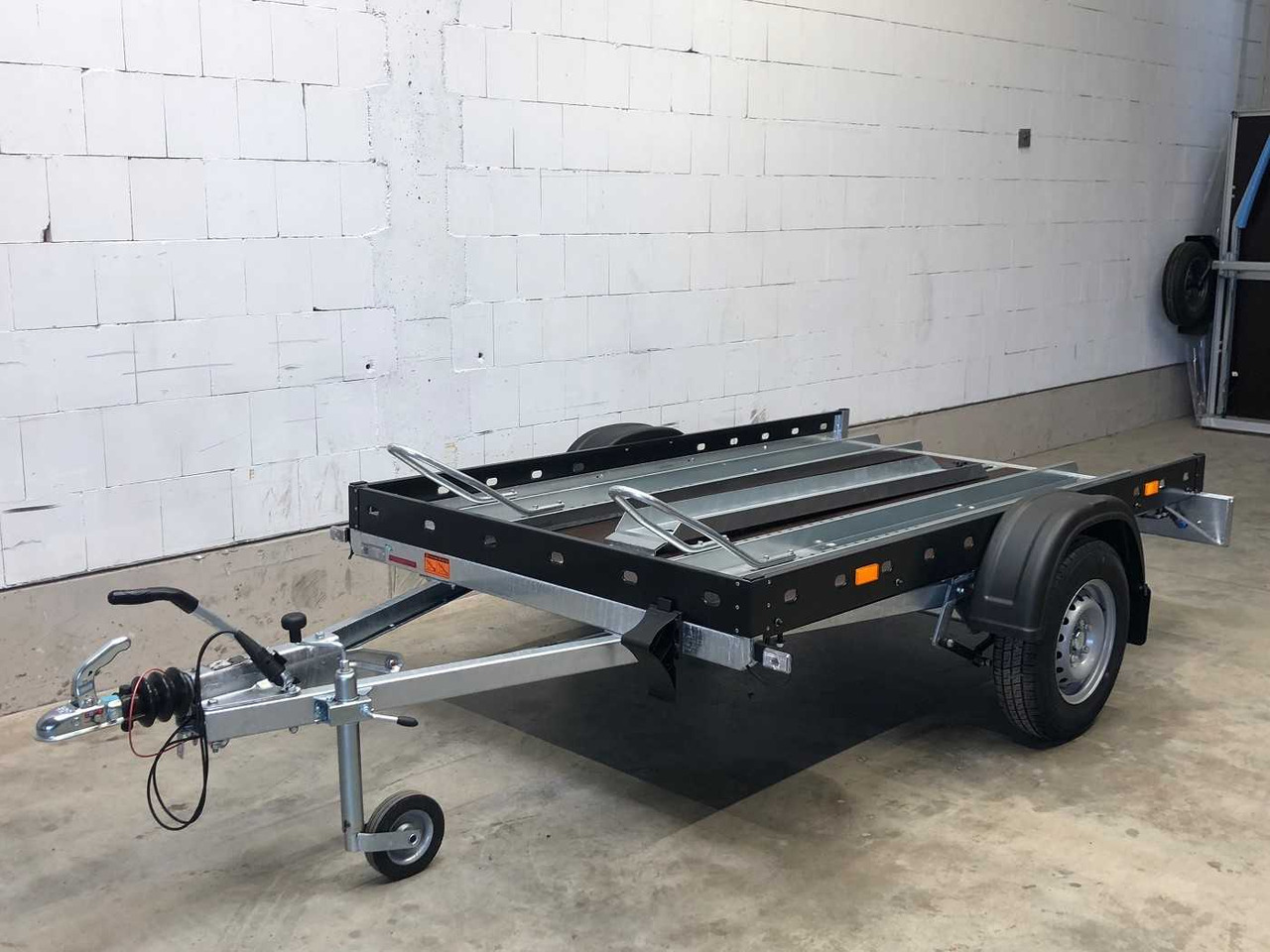 VEZEKO Motomax B 13 Motorradanhänger - Τρέιλερ μοτοσυκλετών: φωτογραφία 1 VEZEKO Motomax B 13 Motorradanhänger - Τρέιλερ μοτοσυκλετών: φωτογραφία 1