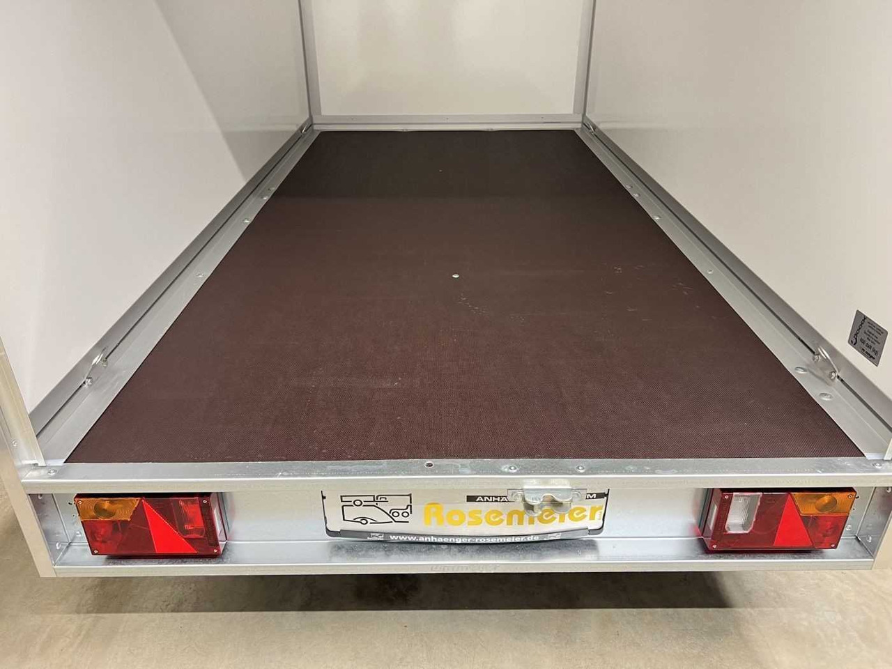 WM MEYER AZ 1330/151 S30 Kofferanhänger - Ρυμούλκα κόφα: φωτογραφία 5 WM MEYER AZ 1330/151 S30 Kofferanhänger - Ρυμούλκα κόφα: φωτογραφία 5