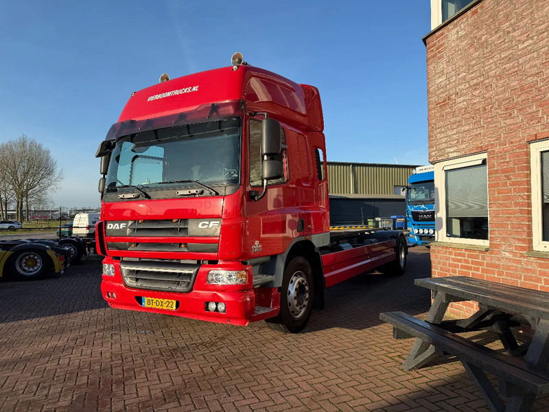 DAF CF 75 CF75-250 4X2 SPACECAB/RENOVA/STEEL/AIR/AIRCO/HOLLAND TRUCK - Φορτηγό μεταφοράς εμπορευματοκιβωτίων/ Κινητό αμάξωμα: φωτογραφία 2 DAF CF 75 CF75-250 4X2 SPACECAB/RENOVA/STEEL/AIR/AIRCO/HOLLAND TRUCK - Φορτηγό μεταφοράς εμπορευματοκιβωτίων/ Κινητό αμάξωμα: φωτογραφία 2