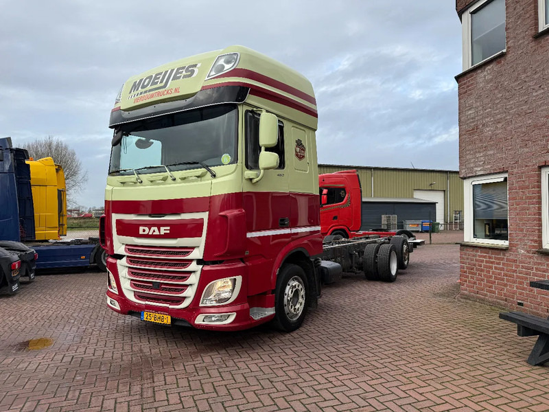 DAF XF 460 XF460 6X2 SCC EURO6 CHASSIS - HOLLAND TRUCK - SMART TACHO -TOP CONDITION!!!! - Φορτηγό σασί: φωτογραφία 2 DAF XF 460 XF460 6X2 SCC EURO6 CHASSIS - HOLLAND TRUCK - SMART TACHO -TOP CONDITION!!!! - Φορτηγό σασί: φωτογραφία 2