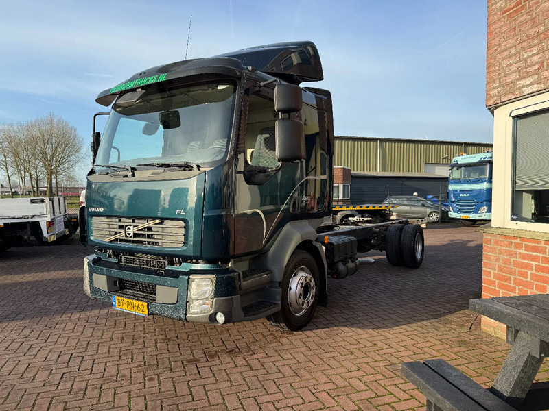 Volvo FL 12 FL 280 11.990KG MANUAL GEARBOX - Φορτηγό σασί: φωτογραφία 2 Volvo FL 12 FL 280 11.990KG MANUAL GEARBOX - Φορτηγό σασί: φωτογραφία 2