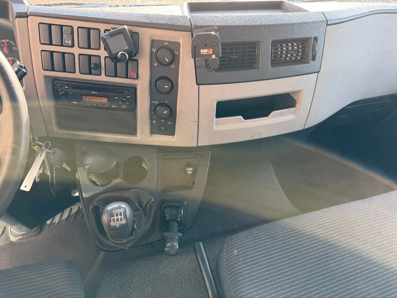 Volvo FL 12 FL 280 11.990KG MANUAL GEARBOX - Φορτηγό σασί: φωτογραφία 4 Volvo FL 12 FL 280 11.990KG MANUAL GEARBOX - Φορτηγό σασί: φωτογραφία 4