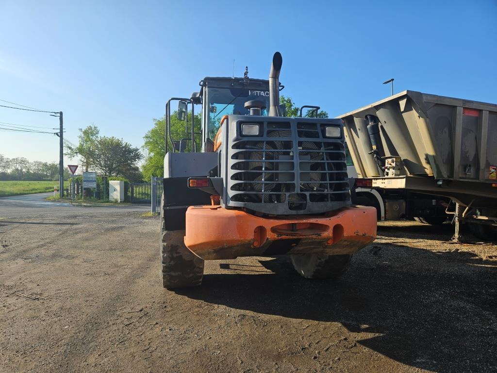 HITACHI ZW 220 - Ελαστιχοφόρος φορτωτής: φωτογραφία 5 HITACHI ZW 220 - Ελαστιχοφόρος φορτωτής: φωτογραφία 5