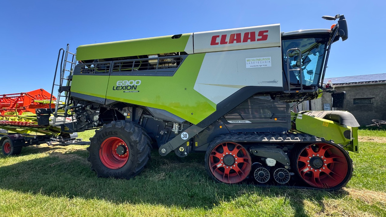 CLAAS Lexion 6900 TerraTrac 890 full Options - Θεριζοαλωνιστική μηχανή: φωτογραφία 5 CLAAS Lexion 6900 TerraTrac 890 full Options - Θεριζοαλωνιστική μηχανή: φωτογραφία 5
