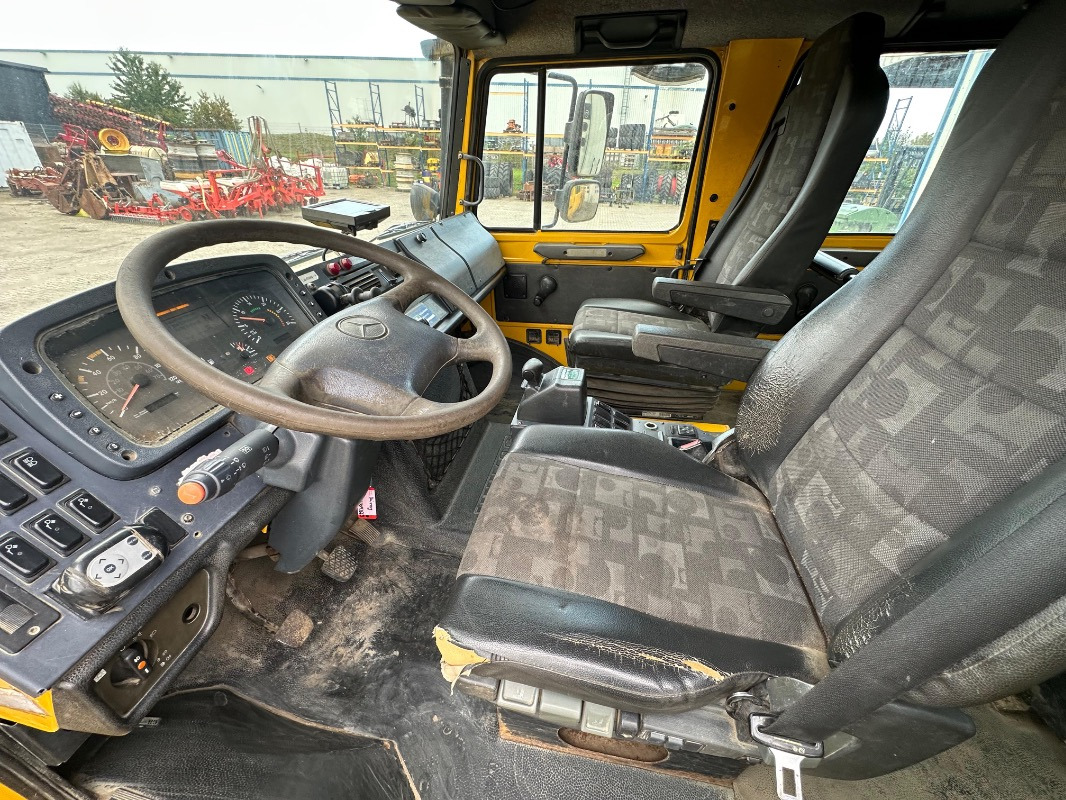 Mercedes-Benz U 4000 - Τρακτέρ: φωτογραφία 5 Mercedes-Benz U 4000 - Τρακτέρ: φωτογραφία 5