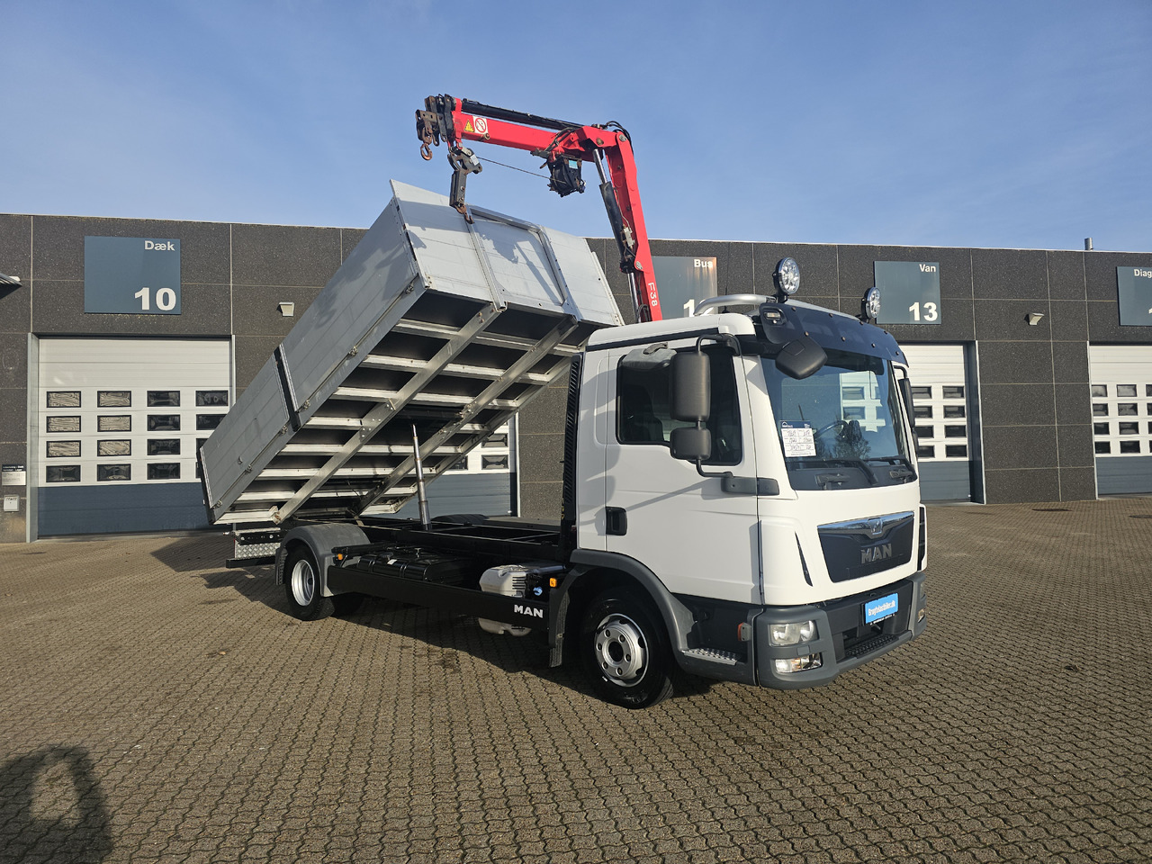 MAN TGL 10.220 - Φορτηγό ανατρεπόμενο: φωτογραφία 2 MAN TGL 10.220 - Φορτηγό ανατρεπόμενο: φωτογραφία 2