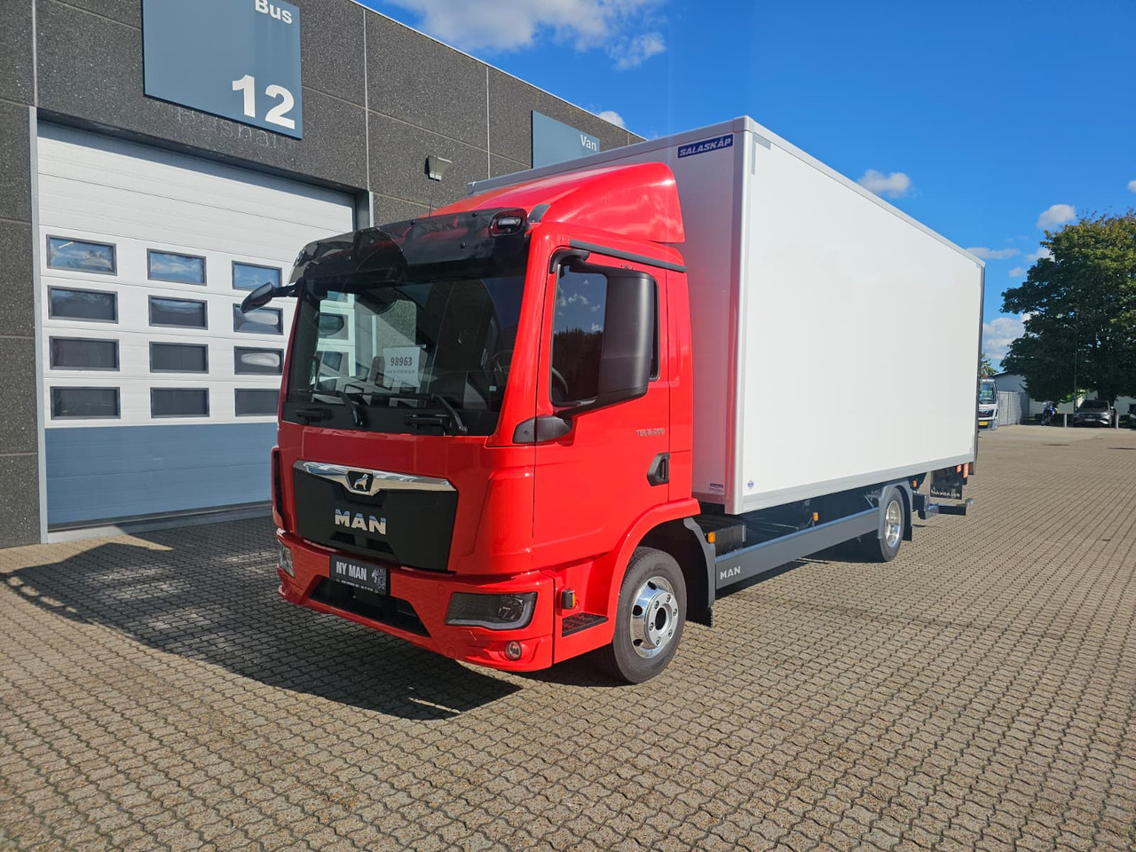 MAN TGL 8.220 - Φορτηγό κόφα: φωτογραφία 1 MAN TGL 8.220 - Φορτηγό κόφα: φωτογραφία 1