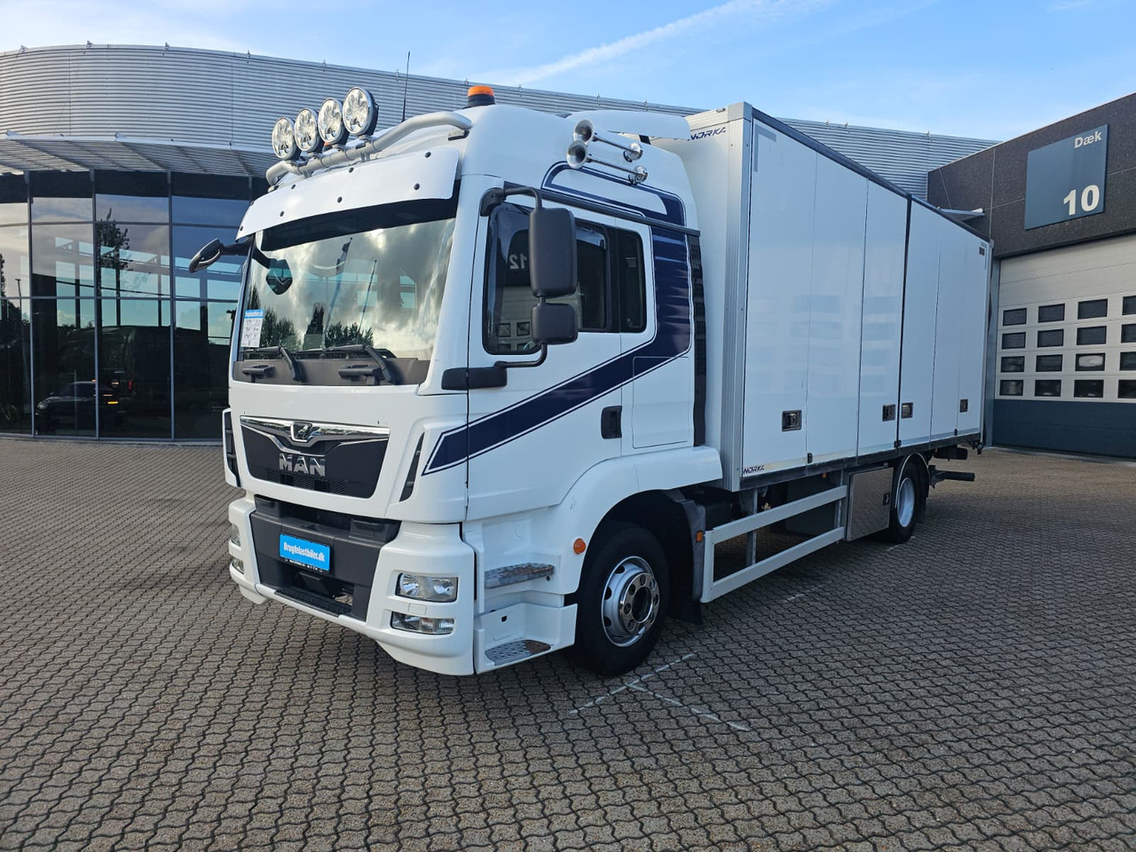 MAN TGM 15.290 - Φορτηγό κόφα: φωτογραφία 1 MAN TGM 15.290 - Φορτηγό κόφα: φωτογραφία 1