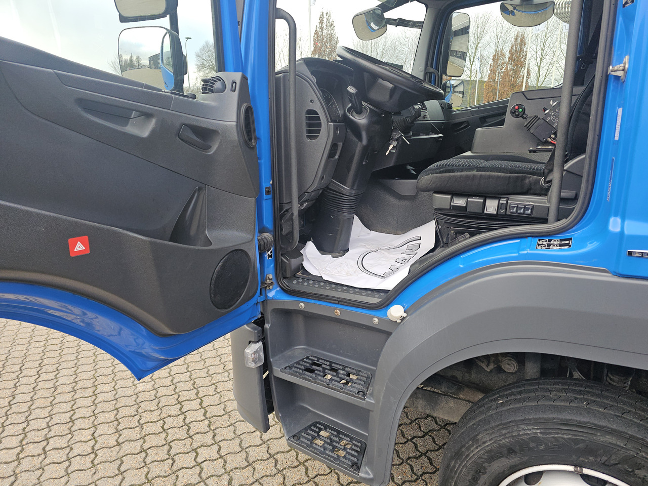 Mercedes Atego 1224 - Φορτηγό μεταφοράς εμπορευματοκιβωτίων/ Κινητό αμάξωμα: φωτογραφία 5 Mercedes Atego 1224 - Φορτηγό μεταφοράς εμπορευματοκιβωτίων/ Κινητό αμάξωμα: φωτογραφία 5