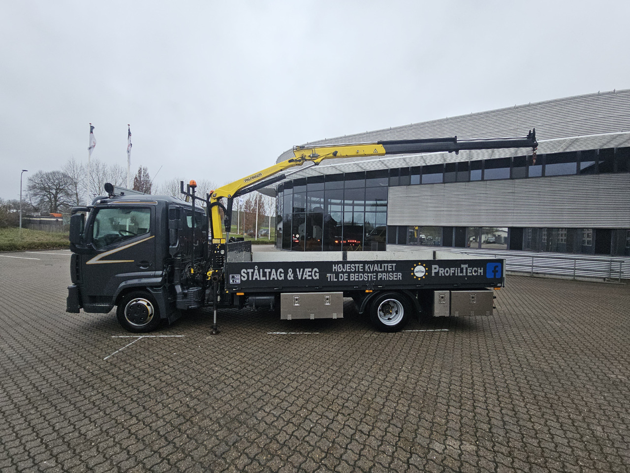 Renault D-Serie - Φορτηγό με ανοιχτή καρότσα, Φορτηγό με γερανό: φωτογραφία 2 Renault D-Serie - Φορτηγό με ανοιχτή καρότσα, Φορτηγό με γερανό: φωτογραφία 2