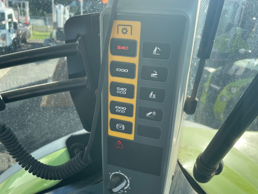 CLAAS Arion 660 CMATIC - Τρακτέρ: φωτογραφία 4 CLAAS Arion 660 CMATIC - Τρακτέρ: φωτογραφία 4