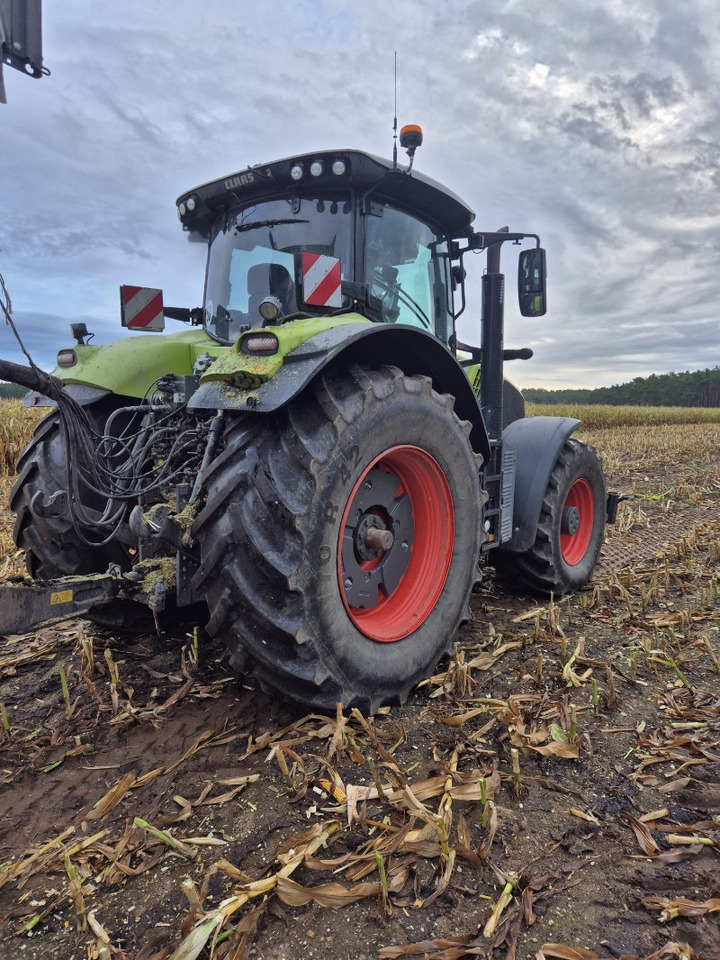 CLAAS Axion 870 - Τρακτέρ: φωτογραφία 2 CLAAS Axion 870 - Τρακτέρ: φωτογραφία 2