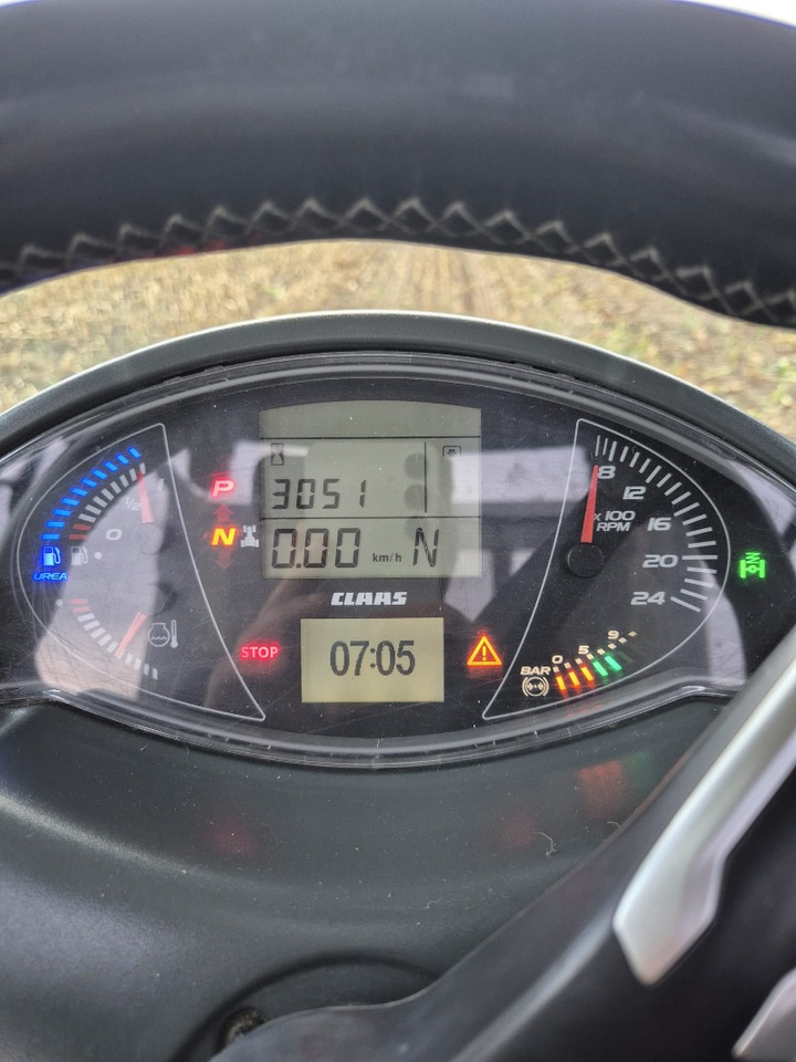 CLAAS Axion 870 - Τρακτέρ: φωτογραφία 3 CLAAS Axion 870 - Τρακτέρ: φωτογραφία 3