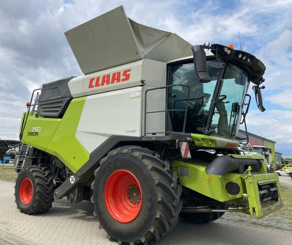 Θεριζοαλωνιστική μηχανή CLAAS Trion 750: φωτογραφία 9 Θεριζοαλωνιστική μηχανή CLAAS Trion 750: φωτογραφία 9