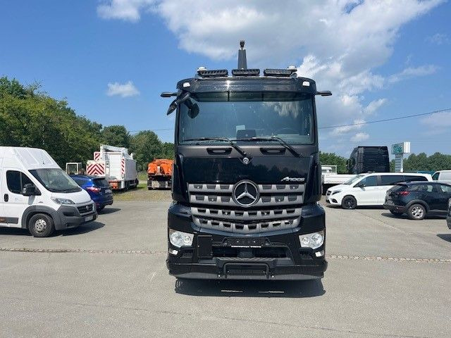 Mercedes-Benz Arocs 5 2651 HD Mit Meiller Abrollkipper - Φορτηγό φόρτωσης γάντζου: φωτογραφία 2 Mercedes-Benz Arocs 5 2651 HD Mit Meiller Abrollkipper - Φορτηγό φόρτωσης γάντζου: φωτογραφία 2