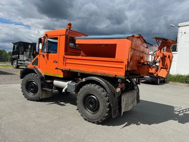Mercedes-Benz Unimog 418/10 Winterdienst2000 - Φορτηγό ανατρεπόμενο: φωτογραφία 3 Mercedes-Benz Unimog 418/10 Winterdienst2000 - Φορτηγό ανατρεπόμενο: φωτογραφία 3