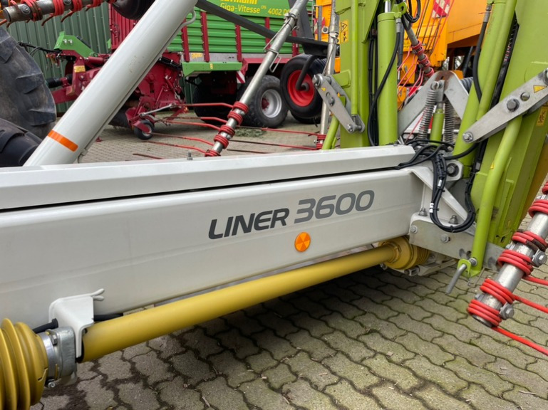 CLAAS Liner 3600 - Χορτοσυλλέκτης: φωτογραφία 4 CLAAS Liner 3600 - Χορτοσυλλέκτης: φωτογραφία 4