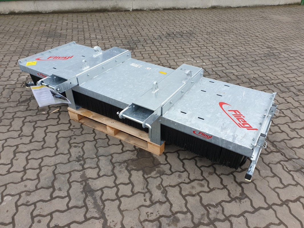 Fliegl Kehrbesen Löwe 3,00m* - Χορτοκοπτικό: φωτογραφία 1 Fliegl Kehrbesen Löwe 3,00m* - Χορτοκοπτικό: φωτογραφία 1