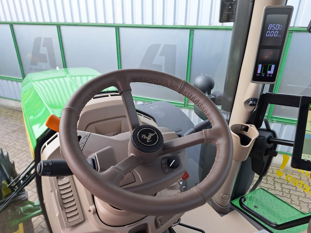 John Deere 6R 230 **MIETRÜCKLÄUFER** - Τρακτέρ: φωτογραφία 4 John Deere 6R 230 **MIETRÜCKLÄUFER** - Τρακτέρ: φωτογραφία 4