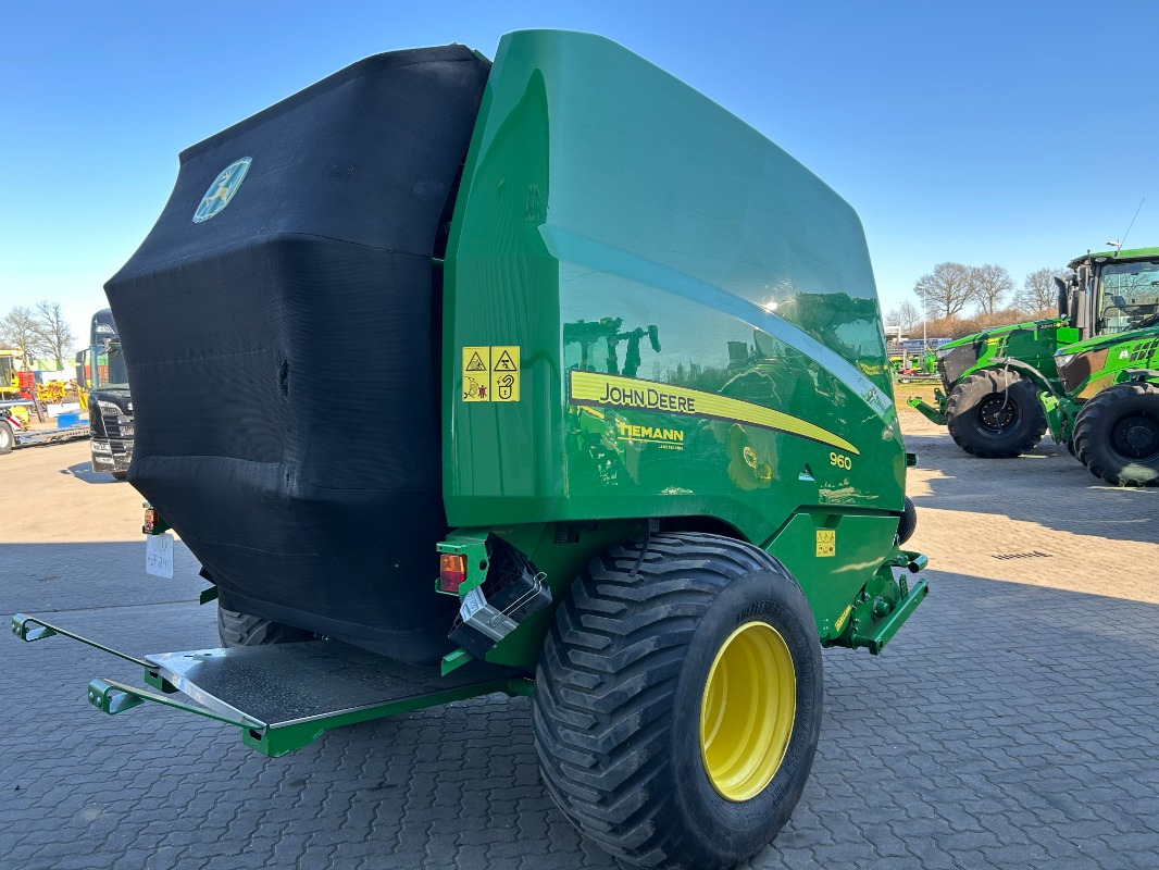 John Deere 960 Premium - Μηχάνημα περιτύλιξης: φωτογραφία 5 John Deere 960 Premium - Μηχάνημα περιτύλιξης: φωτογραφία 5
