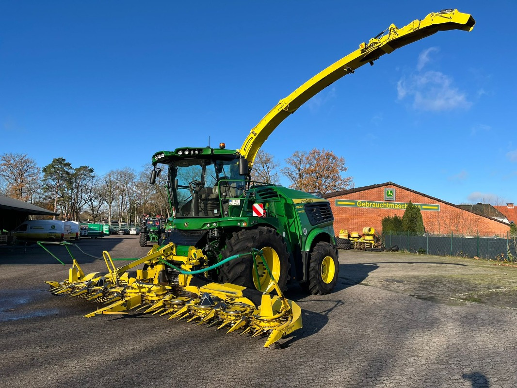 John Deere 9900 mit Kemper 375 - Μηχανή συγκομιδής: φωτογραφία 1 John Deere 9900 mit Kemper 375 - Μηχανή συγκομιδής: φωτογραφία 1