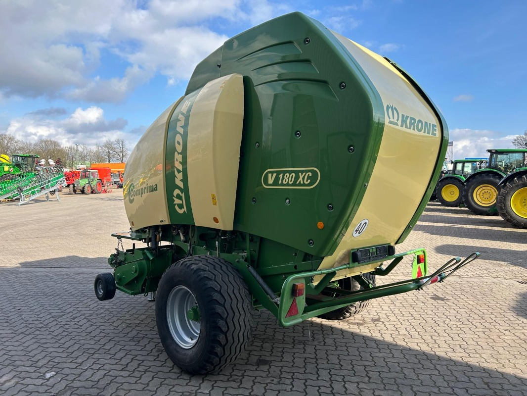 Krone Comprima V 180 XC - Μηχάνημα περιτύλιξης: φωτογραφία 4 Krone Comprima V 180 XC - Μηχάνημα περιτύλιξης: φωτογραφία 4
