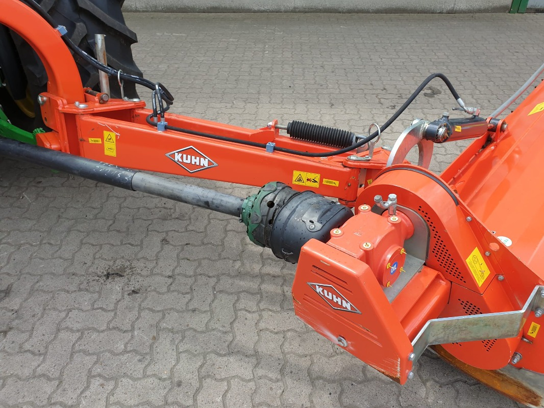 Kuhn TBES 262 **NEUE SCHLEGEL, WELLE NEU GEWUCHTET** - Καταστροφέας με σφυριά: φωτογραφία 4 Kuhn TBES 262 **NEUE SCHLEGEL, WELLE NEU GEWUCHTET** - Καταστροφέας με σφυριά: φωτογραφία 4