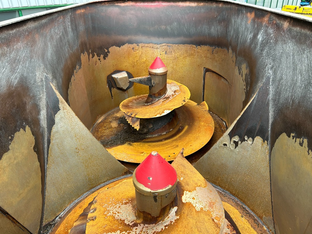 Strautmann Verti-Mix 1700 Double - Ενσιροδιανομέας: φωτογραφία 5 Strautmann Verti-Mix 1700 Double - Ενσιροδιανομέας: φωτογραφία 5