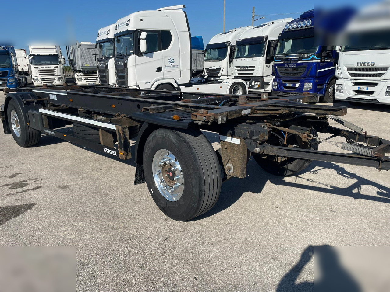 KÖGEL  - Ρυμούλκα μεταφοράς εμπορευματοκιβωτίων/ Κινητό αμάξωμα: φωτογραφία 2 KÖGEL  - Ρυμούλκα μεταφοράς εμπορευματοκιβωτίων/ Κινητό αμάξωμα: φωτογραφία 2