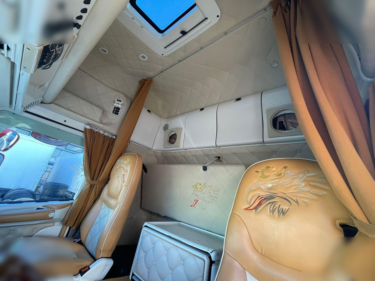 SCANIA R124.420 - Τράκτορας: φωτογραφία 3 SCANIA R124.420 - Τράκτορας: φωτογραφία 3