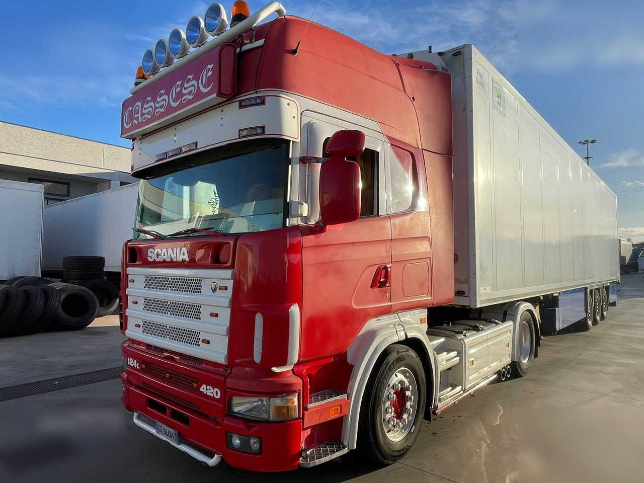 SCANIA R124.420 - Τράκτορας: φωτογραφία 2 SCANIA R124.420 - Τράκτορας: φωτογραφία 2
