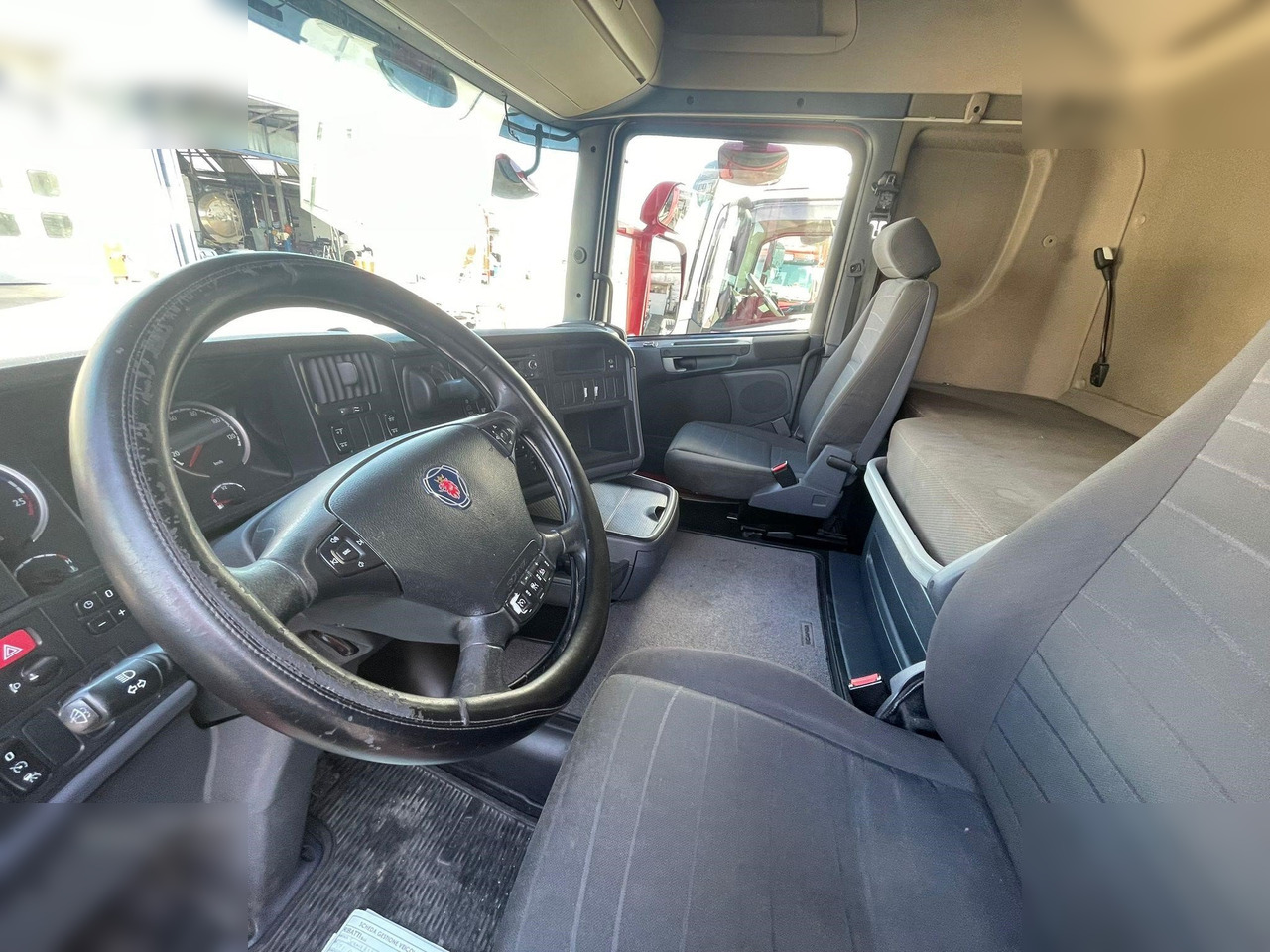 SCANIA R450 - Φορτηγό μεταφοράς εμπορευματοκιβωτίων/ Κινητό αμάξωμα: φωτογραφία 3 SCANIA R450 - Φορτηγό μεταφοράς εμπορευματοκιβωτίων/ Κινητό αμάξωμα: φωτογραφία 3