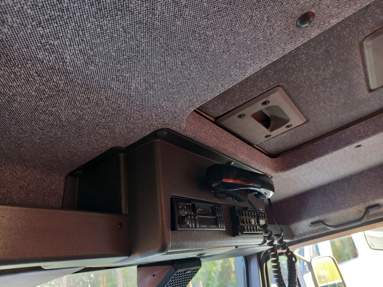 Φορτηγό με γερανό UNIMOG U100L: φωτογραφία 29