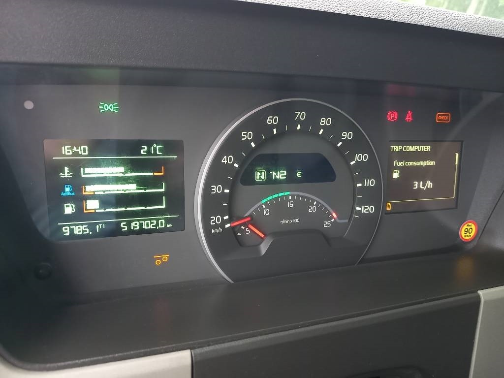 Φορτηγό ψυγείο Volvo FM 330, 6x2, CARRIER SUPRA 950 U: φωτογραφία 49