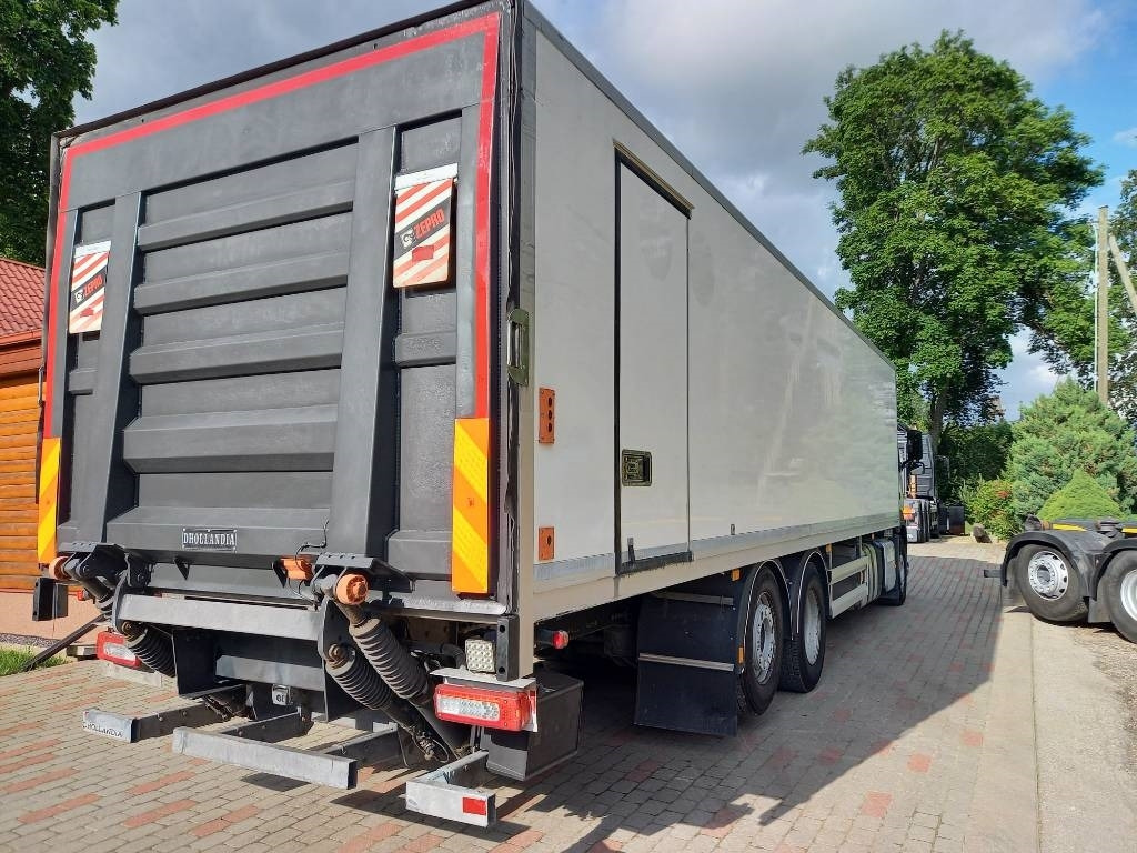 Φορτηγό ψυγείο Volvo FM 330, 6x2, CARRIER SUPRA 950 U: φωτογραφία 28