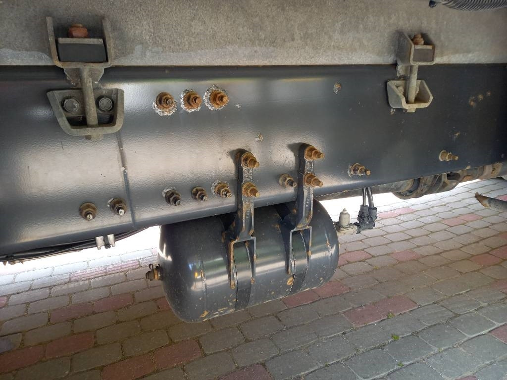 Φορτηγό ψυγείο Volvo FM 330, 6x2, CARRIER SUPRA 950 U: φωτογραφία 35