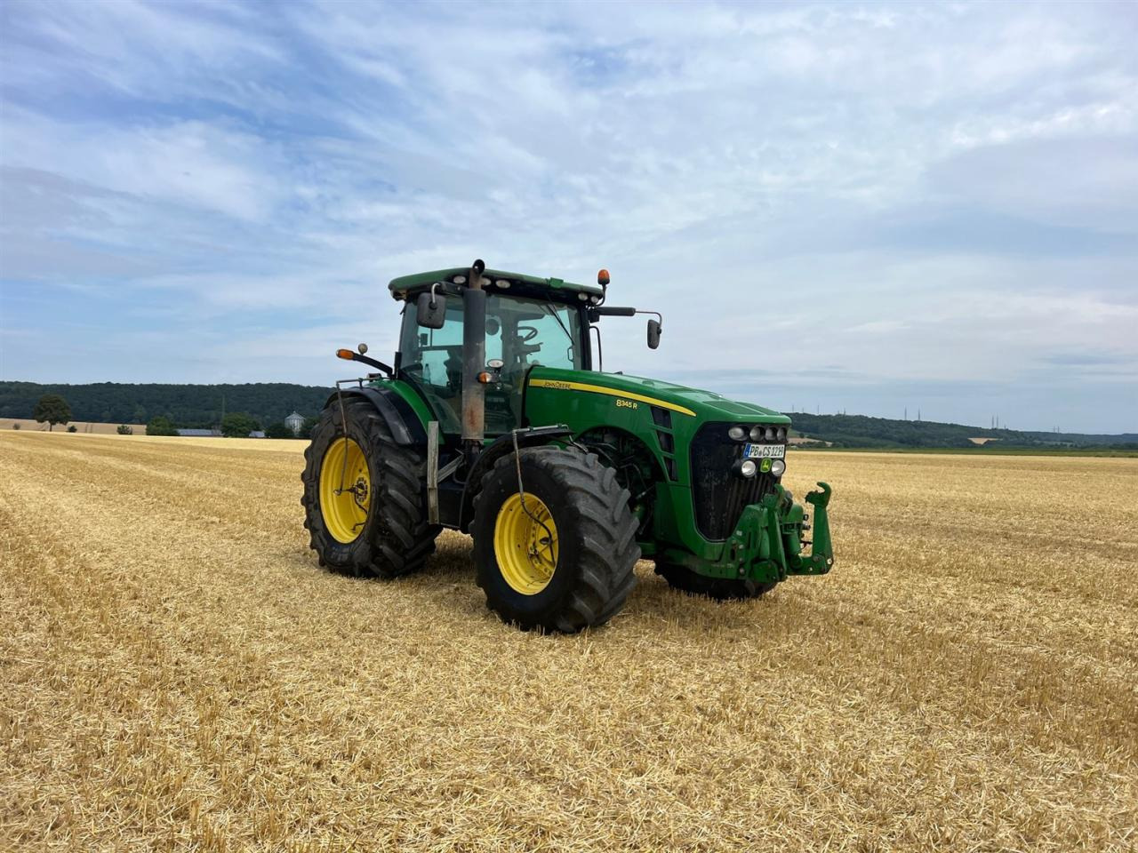 John Deere 8345 R - Τρακτέρ: φωτογραφία 1 John Deere 8345 R - Τρακτέρ: φωτογραφία 1