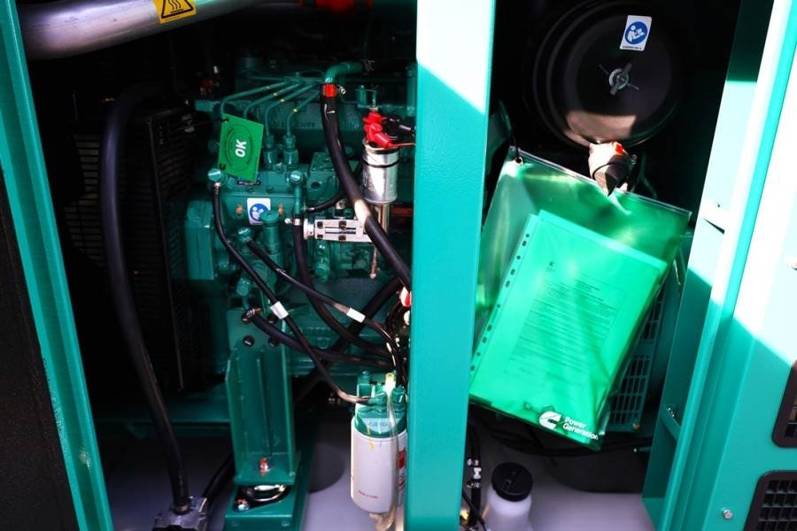 Cummins C55D5EQ Declaration of Conformity, Diesel, 55kVA, - Βιομηχανική γεννήτρια: φωτογραφία 4 Cummins C55D5EQ Declaration of Conformity, Diesel, 55kVA, - Βιομηχανική γεννήτρια: φωτογραφία 4