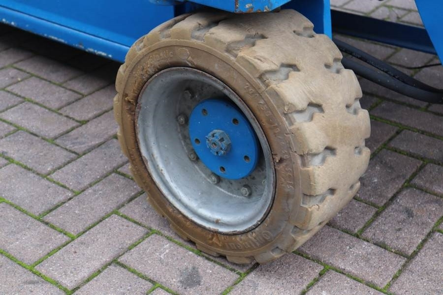 Ψαλιδωτό ανυψωτικό GSL S131 E16 Electric, 15.1m Working Height, 350kg: φωτογραφία 10