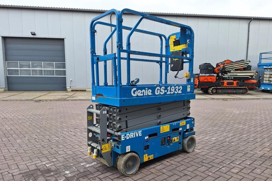 Genie GS1932 E-Drive Several In Stock, 8m Working Height - Ψαλιδωτό ανυψωτικό: φωτογραφία 2 Genie GS1932 E-Drive Several In Stock, 8m Working Height - Ψαλιδωτό ανυψωτικό: φωτογραφία 2