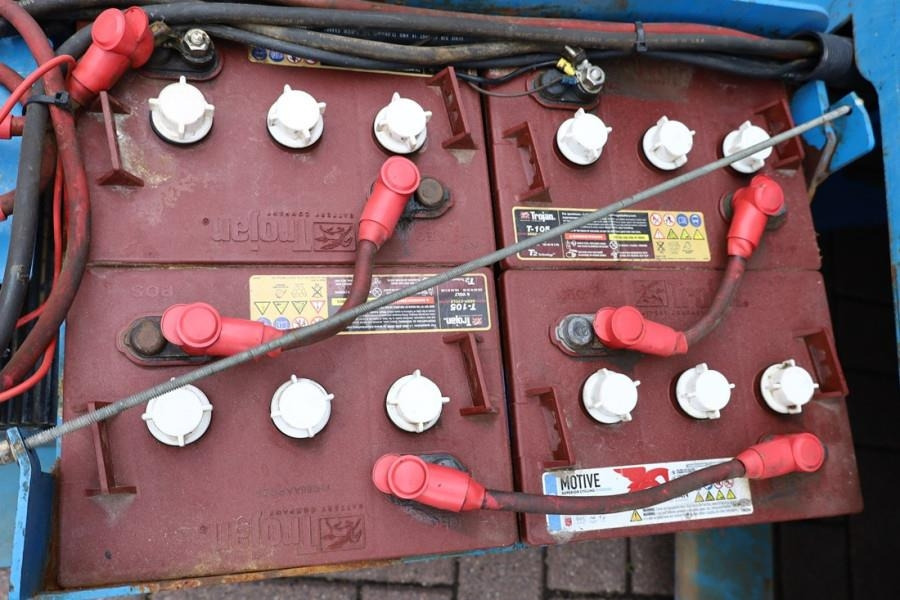 Genie GS3232 Hydraulic Outriggers, Electric, 11.75m Work - Ψαλιδωτό ανυψωτικό: φωτογραφία 5 Genie GS3232 Hydraulic Outriggers, Electric, 11.75m Work - Ψαλιδωτό ανυψωτικό: φωτογραφία 5