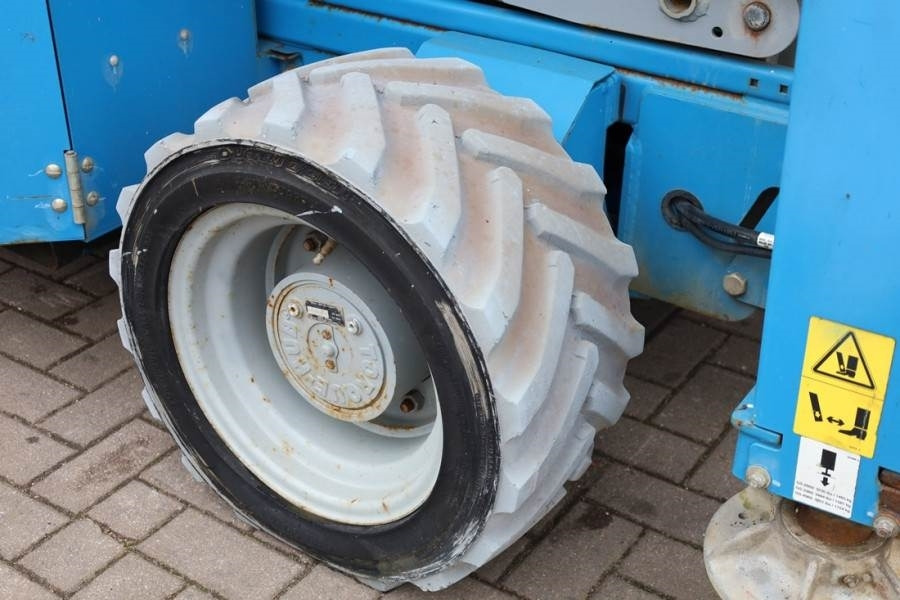 Ψαλιδωτό ανυψωτικό Genie GS4069 Electric, 14m Working Height, 363kg Capacit: φωτογραφία 11 Ψαλιδωτό ανυψωτικό Genie GS4069 Electric, 14m Working Height, 363kg Capacit: φωτογραφία 11