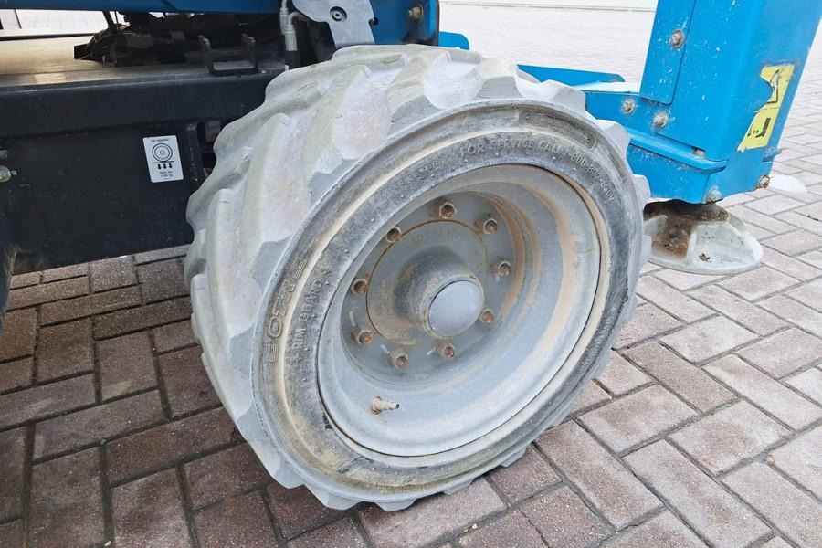 Ψαλιδωτό ανυψωτικό Genie GS4069DC Electric, 14m Working Height, 363kg Capac: φωτογραφία 15 Ψαλιδωτό ανυψωτικό Genie GS4069DC Electric, 14m Working Height, 363kg Capac: φωτογραφία 15