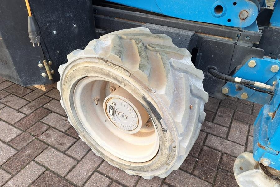 Ψαλιδωτό ανυψωτικό Genie GS4069DC Electric, 14m Working Height, 363kg Capac: φωτογραφία 13 Ψαλιδωτό ανυψωτικό Genie GS4069DC Electric, 14m Working Height, 363kg Capac: φωτογραφία 13