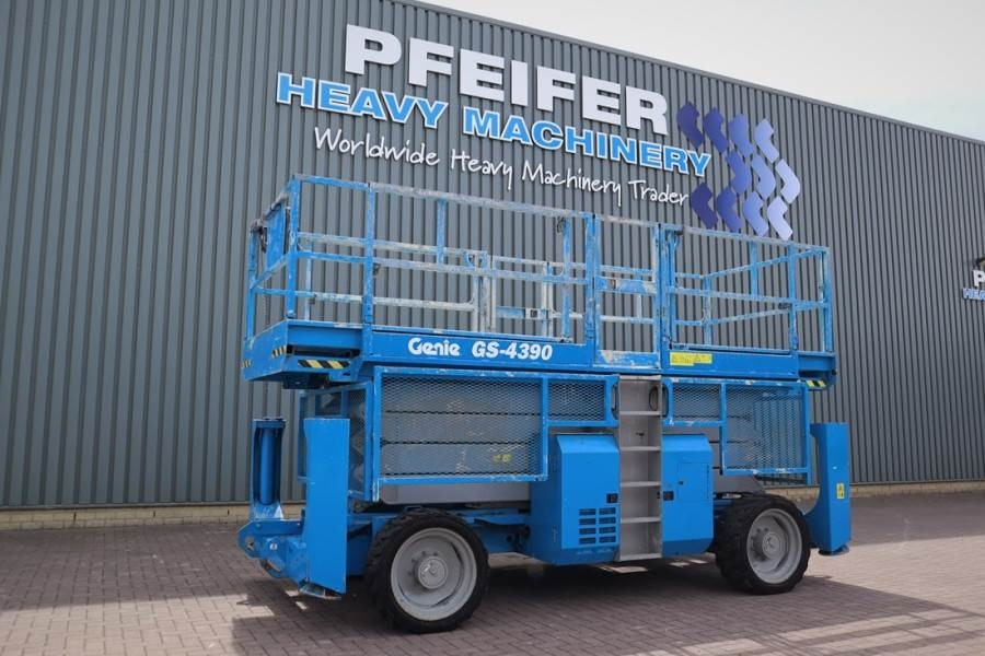 Genie GS4390 Diesel, 4x4 Drive, 15.11m Working Height 68 - Ψαλιδωτό ανυψωτικό: φωτογραφία 1 Genie GS4390 Diesel, 4x4 Drive, 15.11m Working Height 68 - Ψαλιδωτό ανυψωτικό: φωτογραφία 1